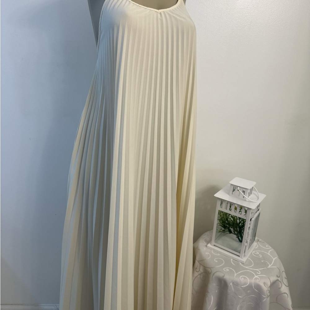 Elegant Cream Pleated Maxi Dress - Classic Women's Style